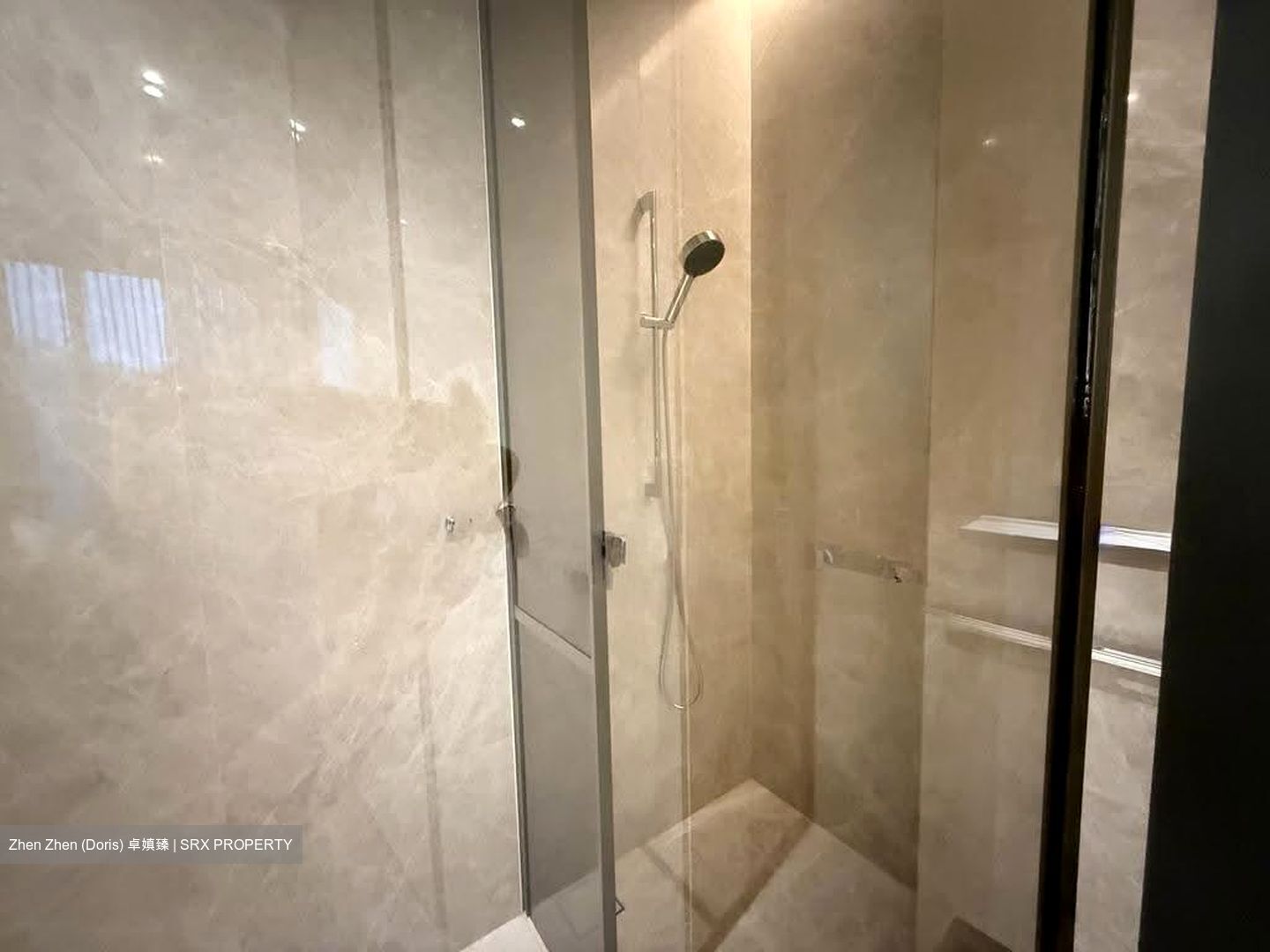19 Nassim (D10), Apartment #624957091
